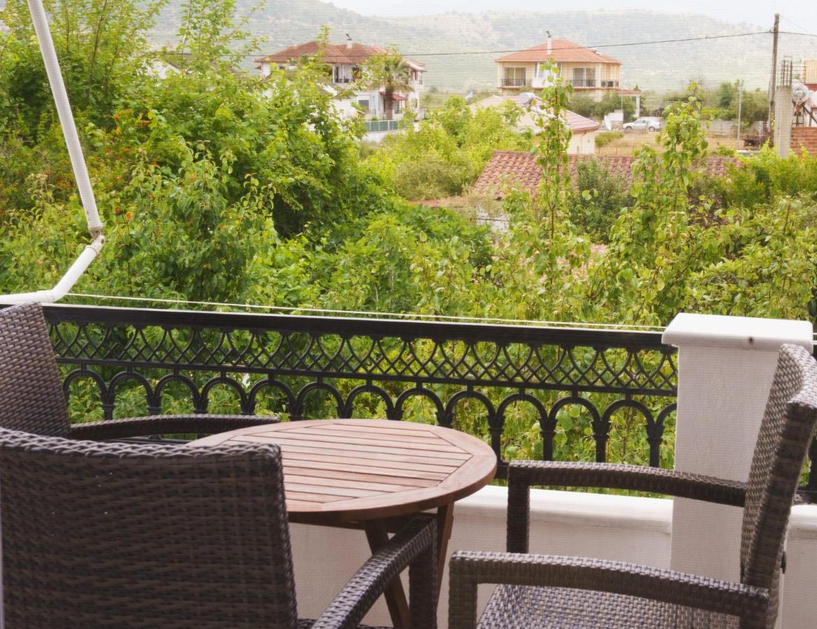 Mak Luxury Rooms Parga Esterno foto